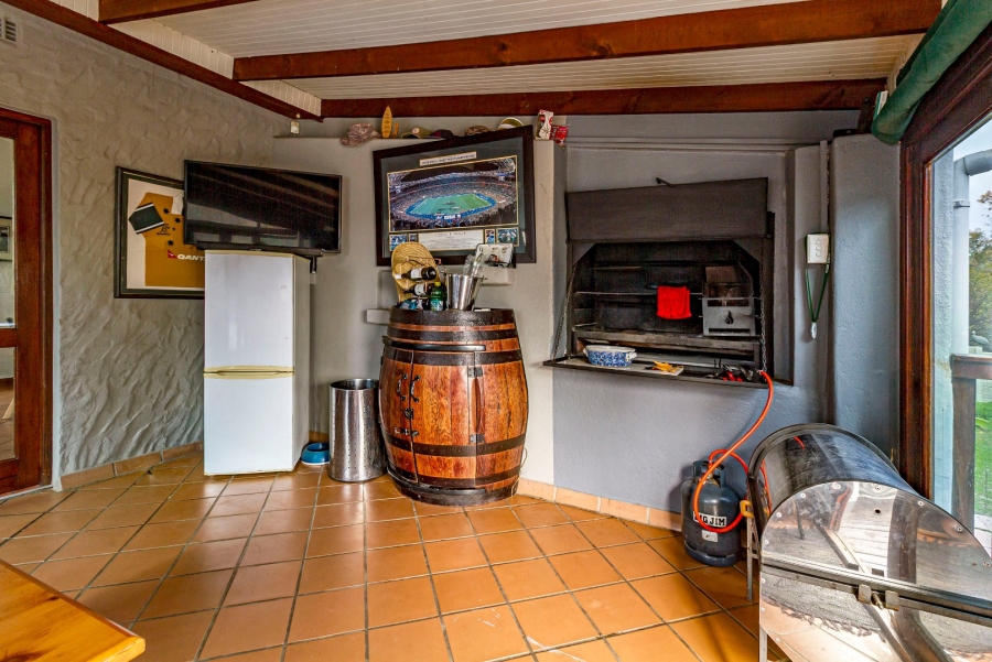 3 Bedroom Property for Sale in Die Wingerd Western Cape